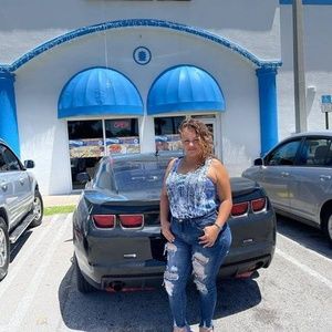 Meet your Posher, Elena